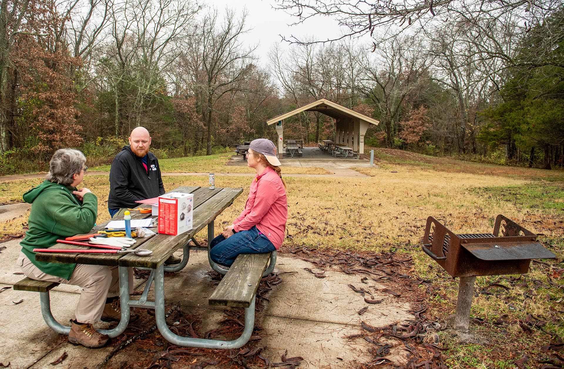 Rock Bridge, Fall, Volunteer Lesson, Worker and Volunteers at Shelter